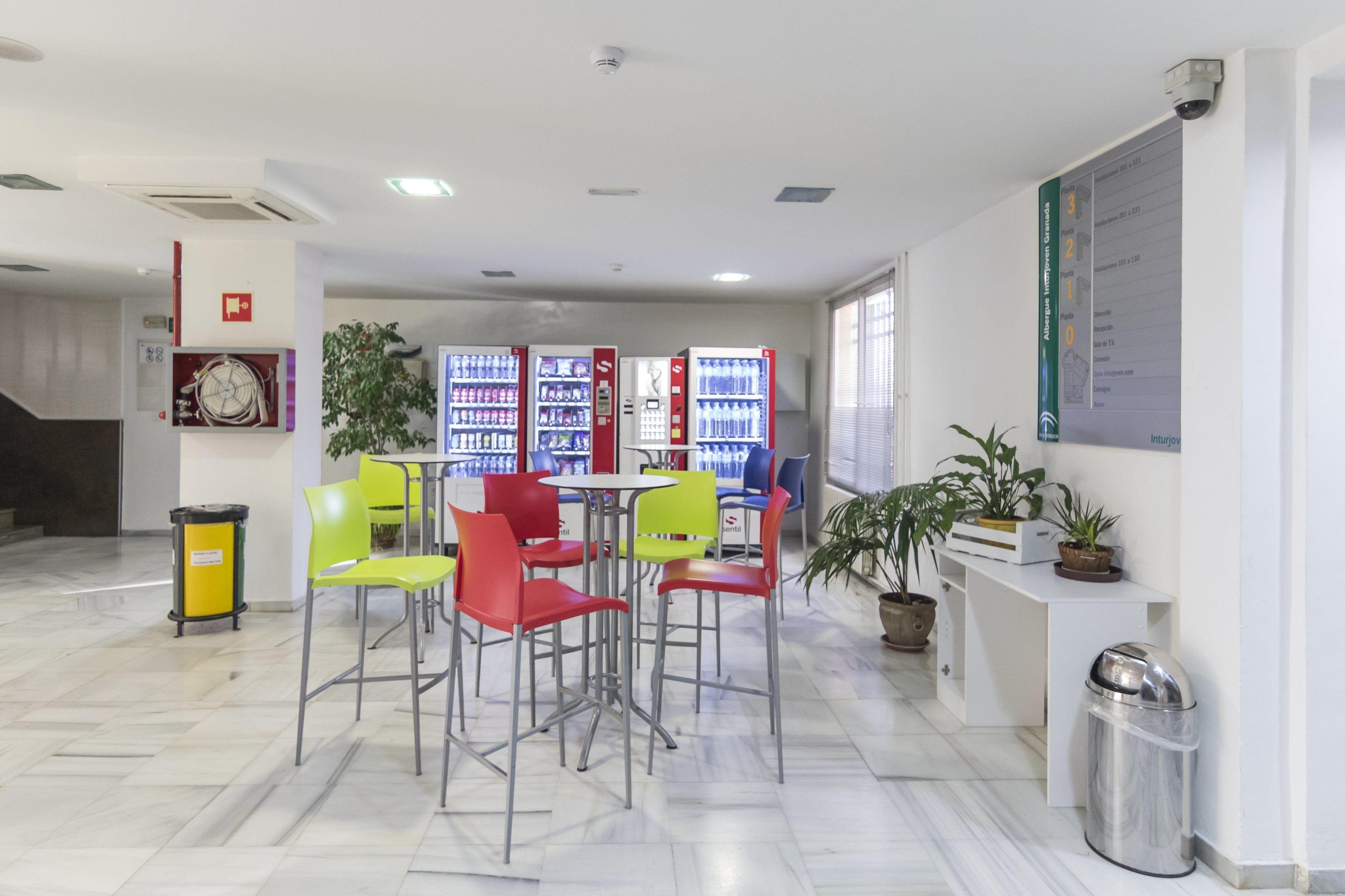 Albergue Inturjoven Granada — Photos 2
